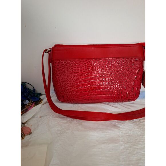 A Marc Chantal Crossbody Purse Faux Alligator Red Trendy Office Siren As-Is - Picture 5 of 12